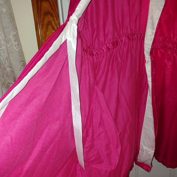 Offer$15🌷Vintage BARBIZON Hot Pink Silky Robe - Picture 4 of 8